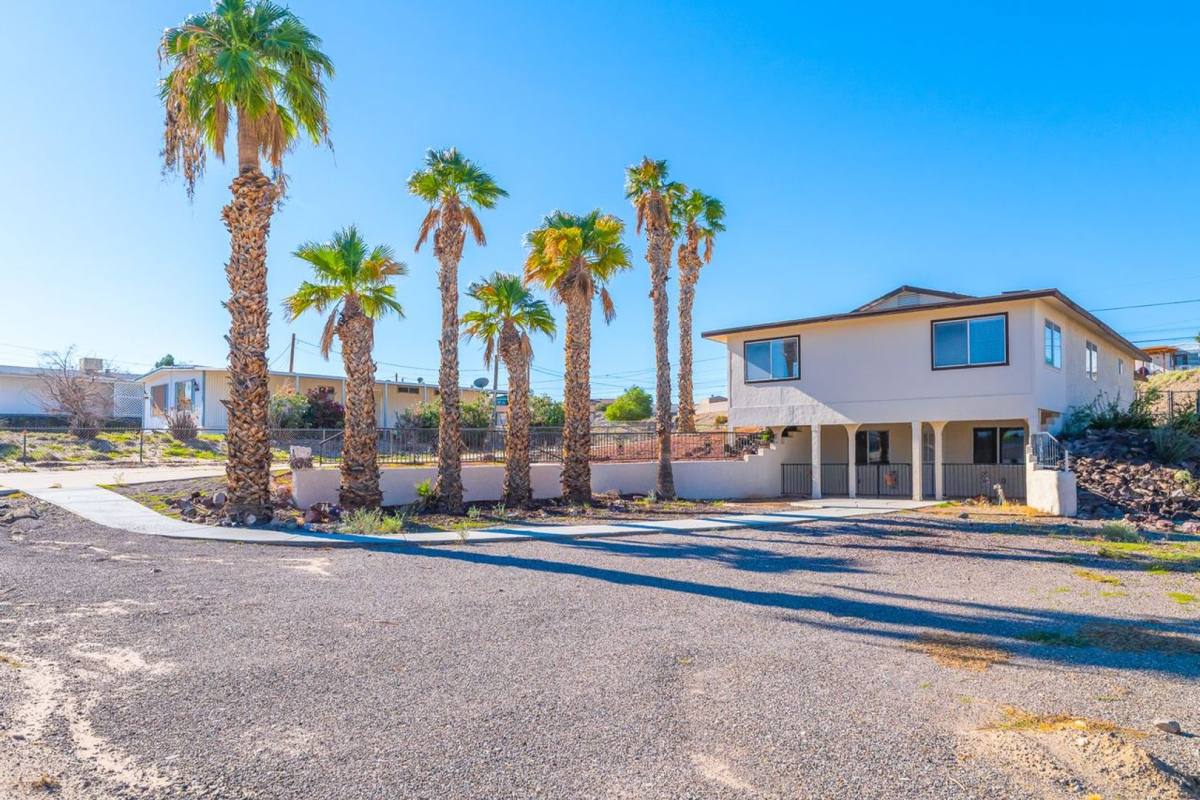 House for rent at 1453 Luna Lane, Bullhead City, AZ 86442