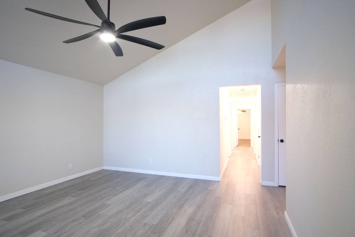 House for rent at 1058 Locust Ave, Manteca, CA 95337