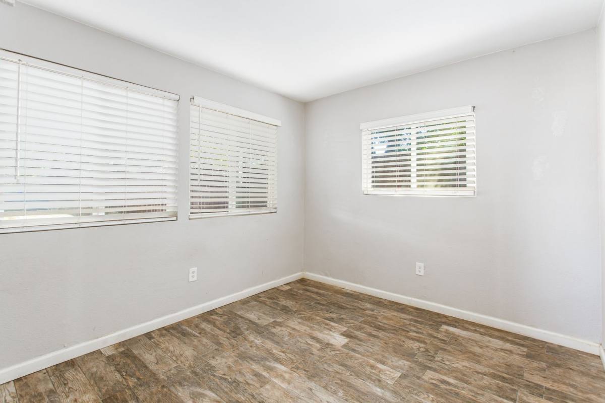 Apartment for rent at 14993 Yucca Ave, Fontana, CA 92335