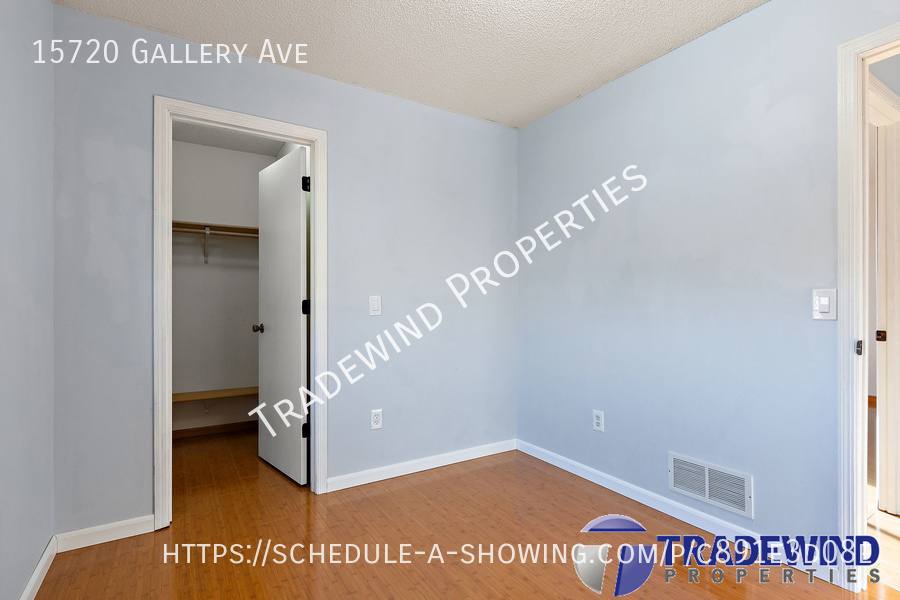 House for rent at 15720 Gallery Ave, Saint Paul, MN 55124