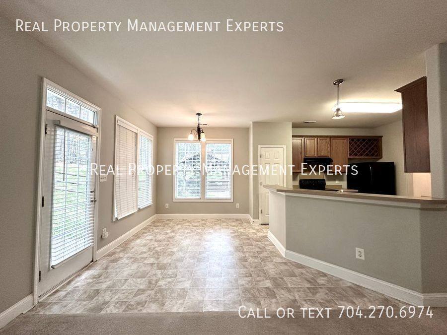 House for rent at 9824 Coatbridge Dr, Charlotte, NC 28269