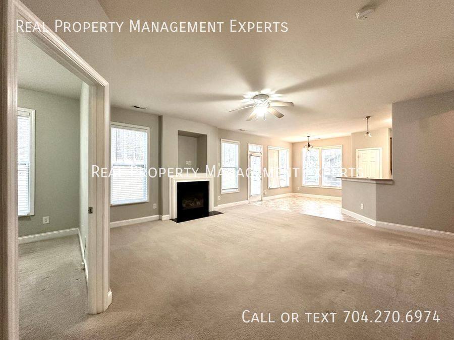 House for rent at 9824 Coatbridge Dr, Charlotte, NC 28269