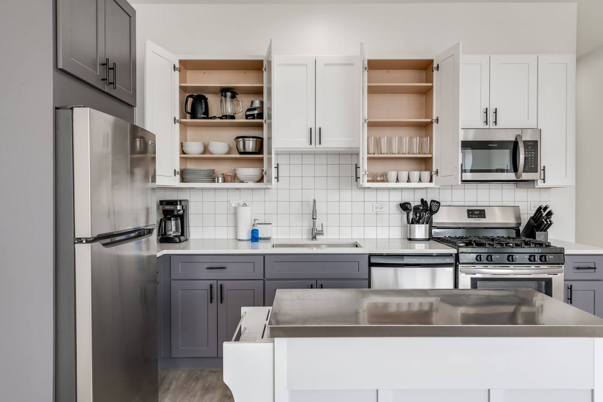 Apartment for rent at 1407 W 15th St, Chicago, IL 60608