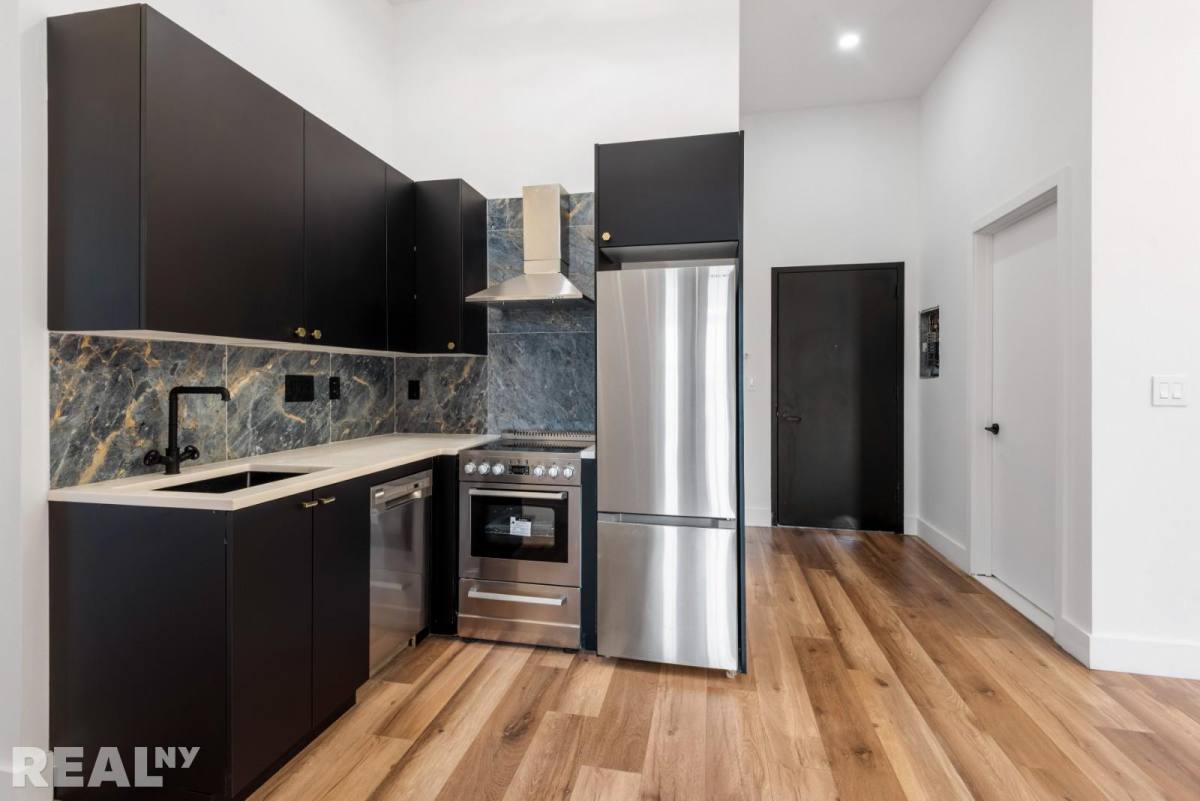 Apartment for rent at 16 Howard Ave #164C, Brooklyn, NY 11221