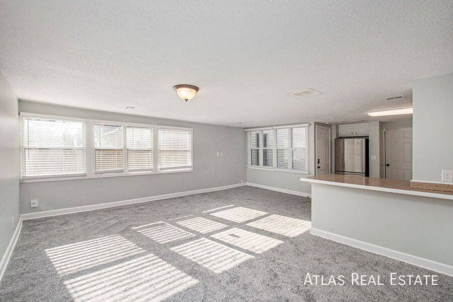 House for rent at 5335 Reeds Rd, Mission, KS 66202