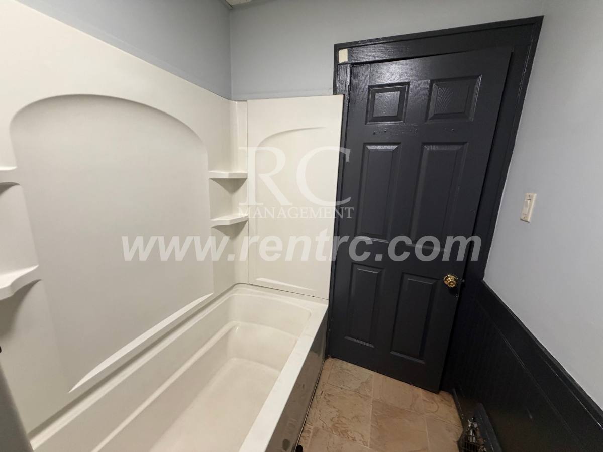 House for rent at 136 Griffin, Danville, IL 61832