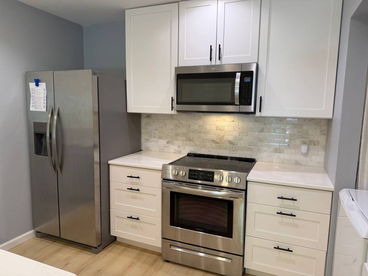 Condo for rent at 96 Mathews Dr, Hilton Head Island, SC 29926