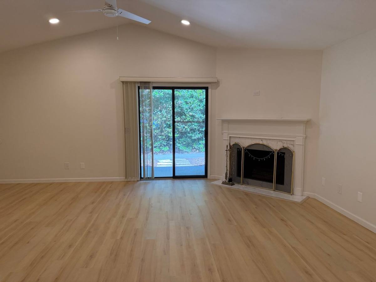Condo for rent at 96 Mathews Dr, Hilton Head Island, SC 29926