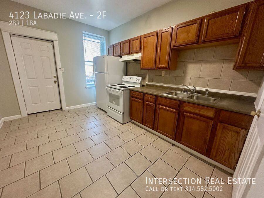Apartment for rent at 4123 Labadie Ave #2F, Saint Louis, MO 63115