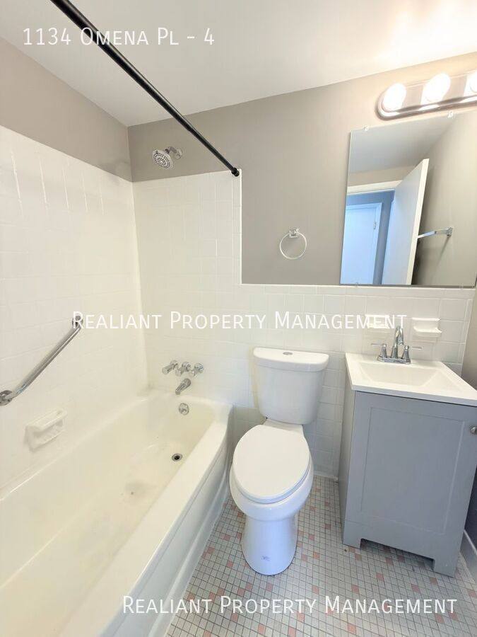Apartment for rent at 1134 Omena Place #4, Cincinnati, OH 45238