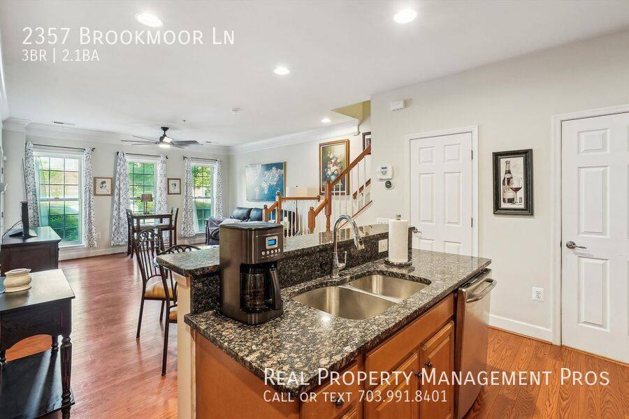 Townhouse for rent at 2357 Brookmoor Lane, Woodbridge, VA 22191