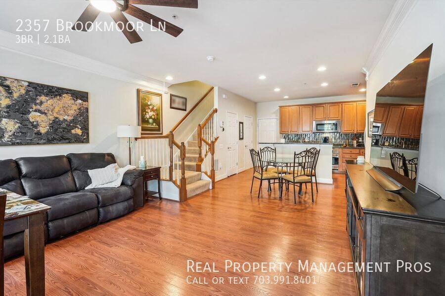 Townhouse for rent at 2357 Brookmoor Lane, Woodbridge, VA 22191