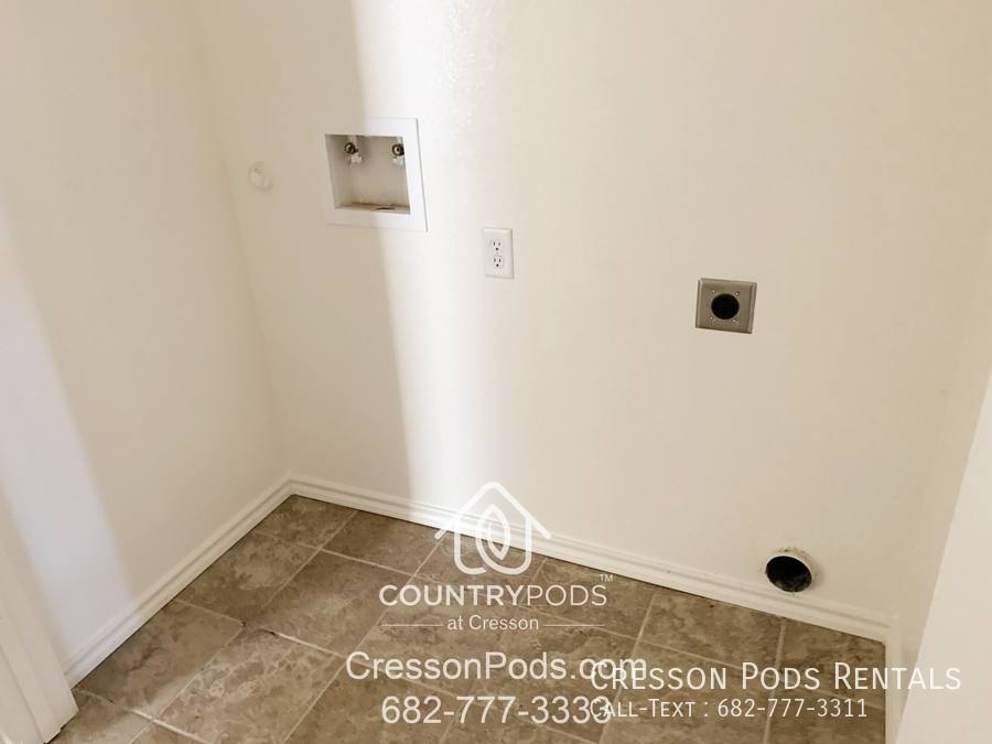 Apartment for rent at 9152 Putteet Rd, Cresson, TX 76035
