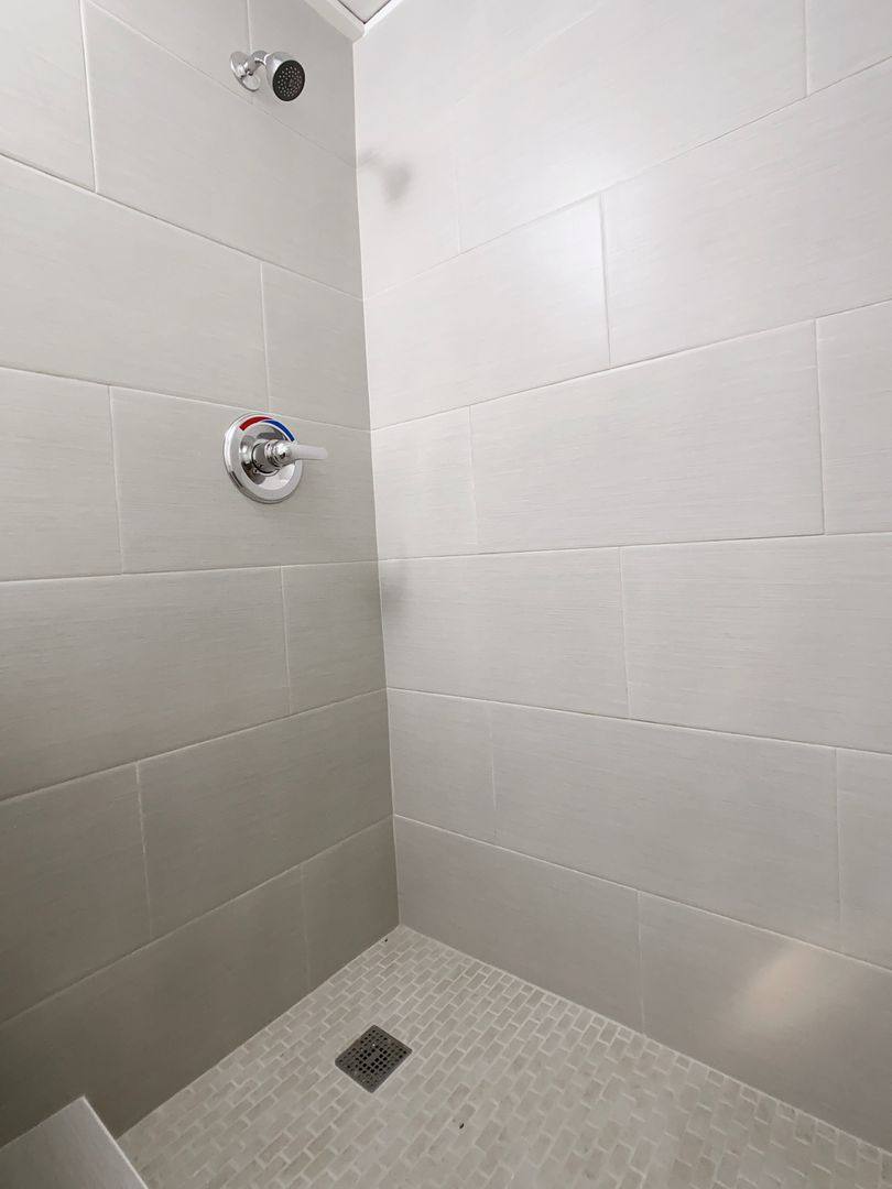 Apartment for rent at 2717 S King St #205, Honolulu, HI 96826