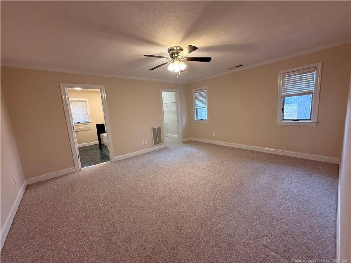House for rent at 1165 Greenbriar Dr, Vass, NC 28394