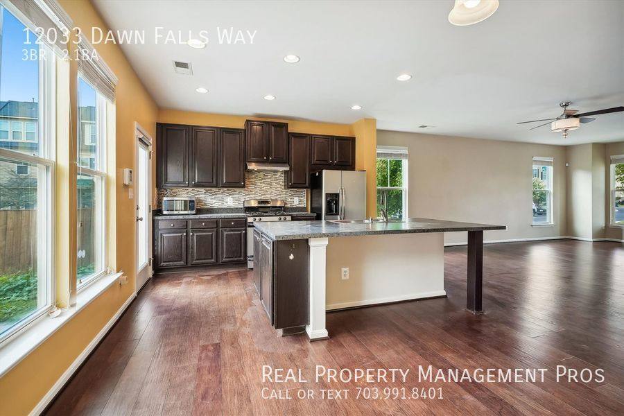 Townhouse for rent at 12033 Dawn Falls Way, Bristow, VA 20136