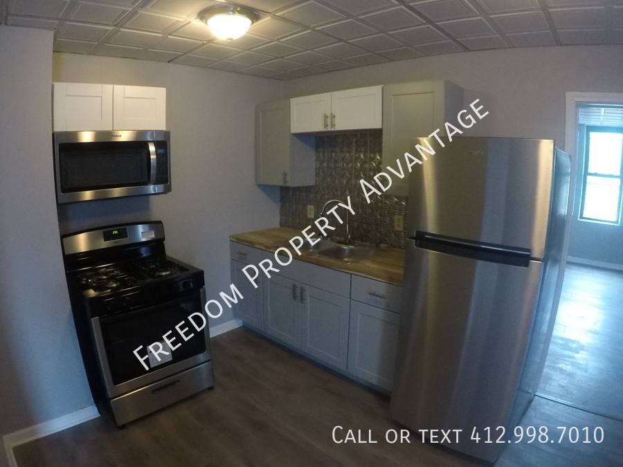 Apartment for rent at 129 S 17th St #2, Pittsburgh, PA 15203