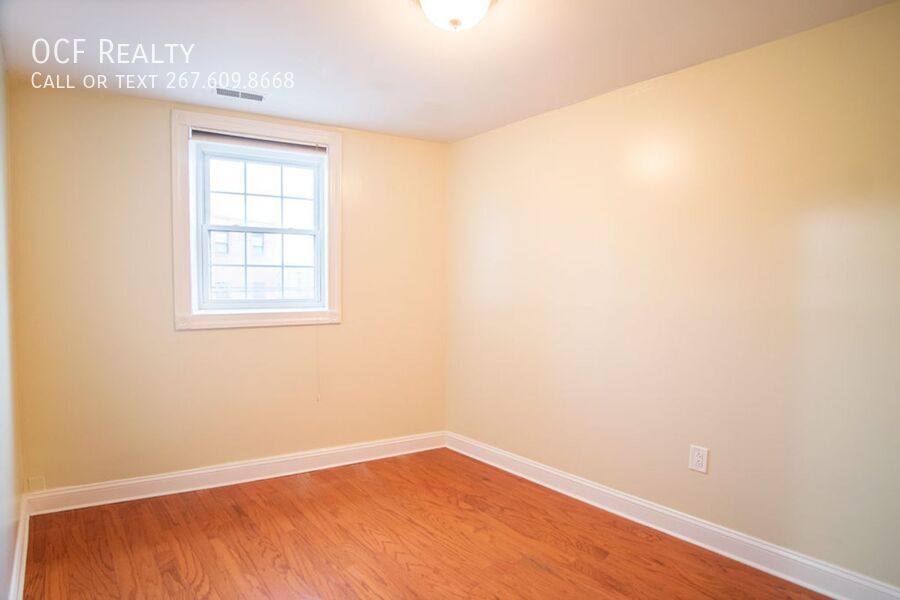 Apartment for rent at 1124 E Passyunk Ave #3, Philadelphia, PA 19147