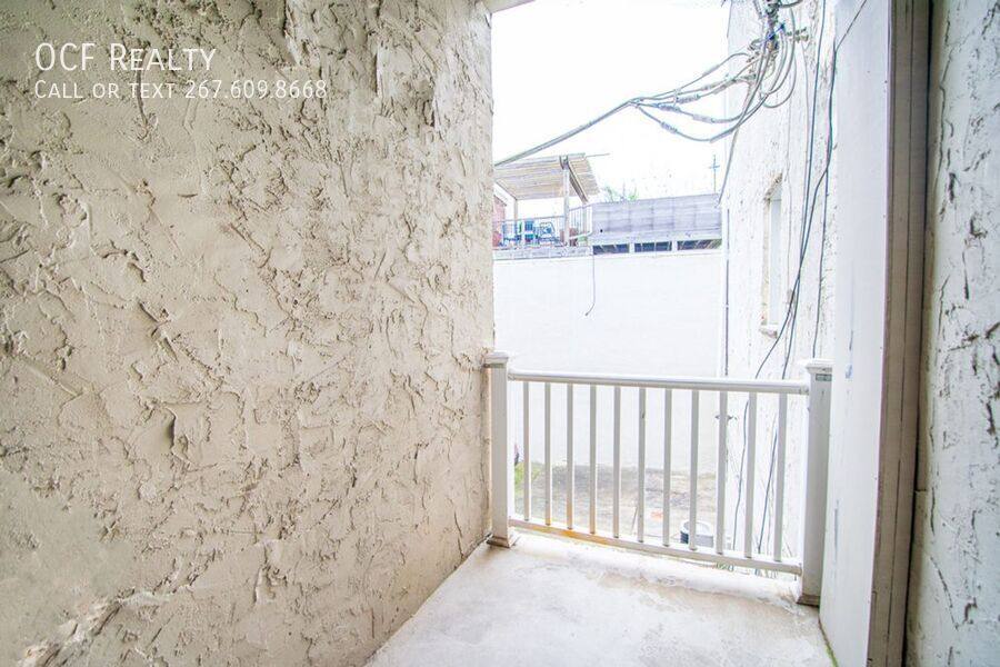 Apartment for rent at 1124 E Passyunk Ave #3, Philadelphia, PA 19147