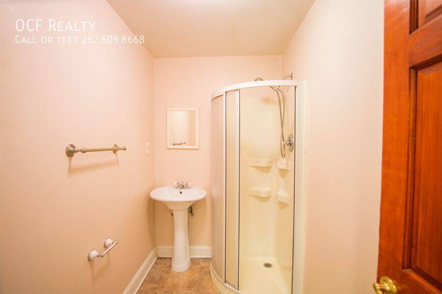 Apartment for rent at 1124 E Passyunk Ave #3, Philadelphia, PA 19147