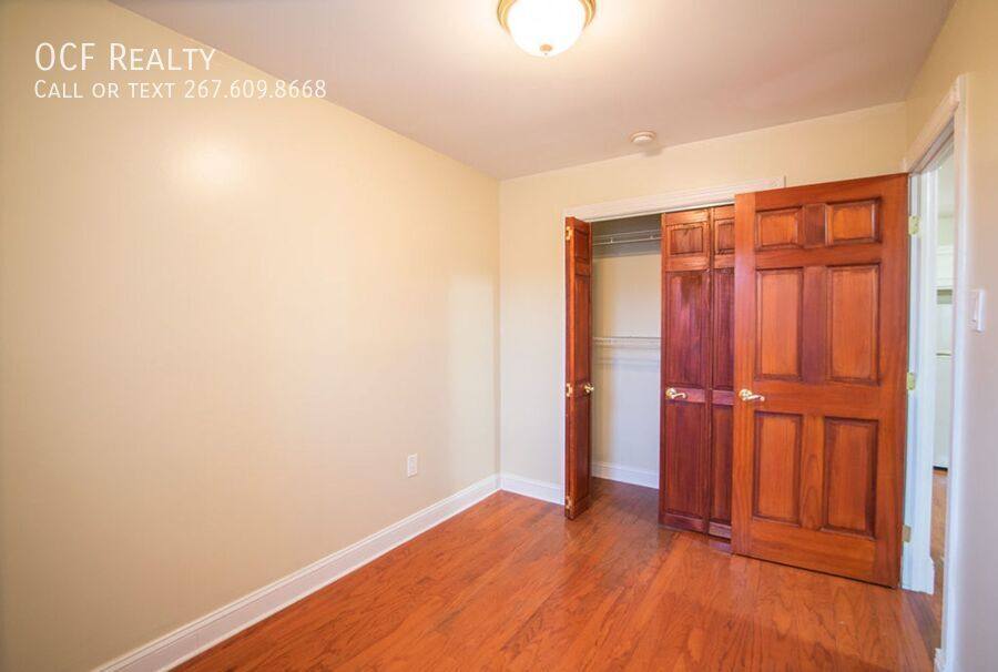 Apartment for rent at 1124 E Passyunk Ave #3, Philadelphia, PA 19147