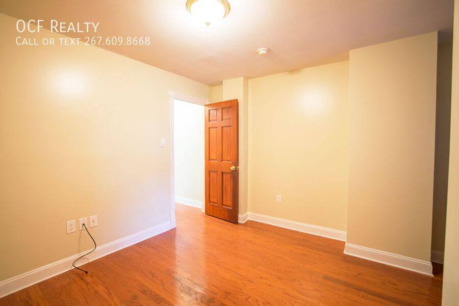 Apartment for rent at 1124 E Passyunk Ave #3, Philadelphia, PA 19147