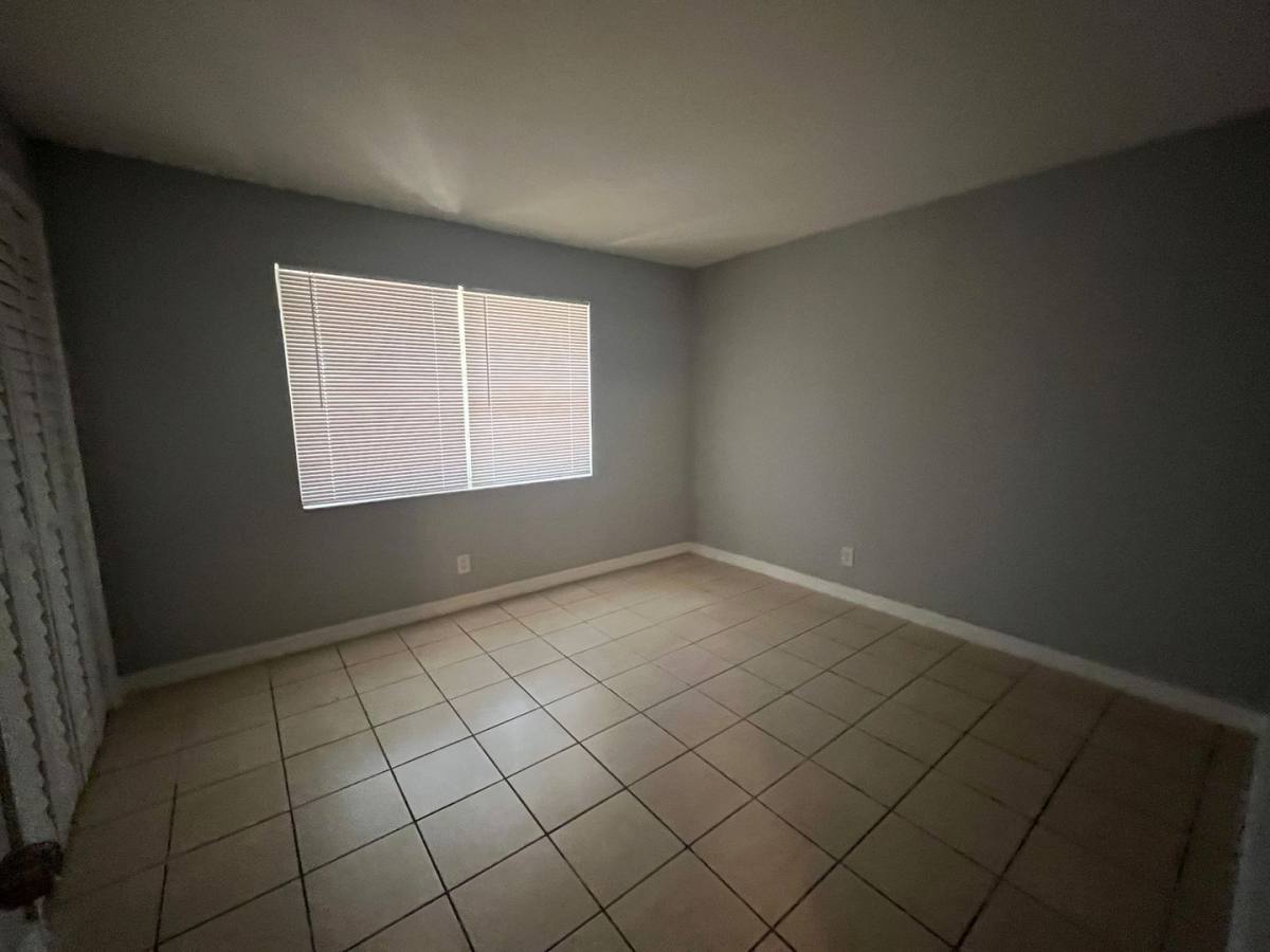 Apartment for rent at 1100 Henrietta Ave #4, West Palm Beach, FL 33401