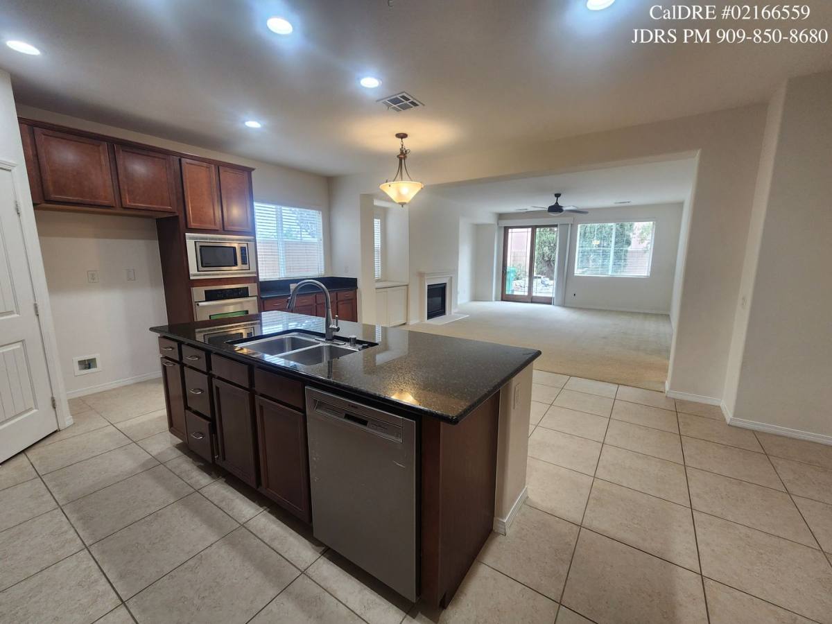 House for rent at 13891 Huntervale Dr, Corona, CA 92880