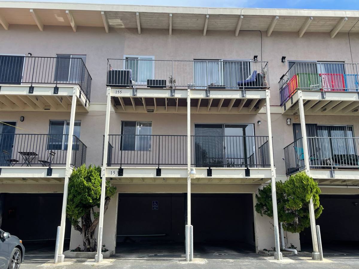 Apartment for rent at 129-191 Hilborn St, Vallejo, CA 94590