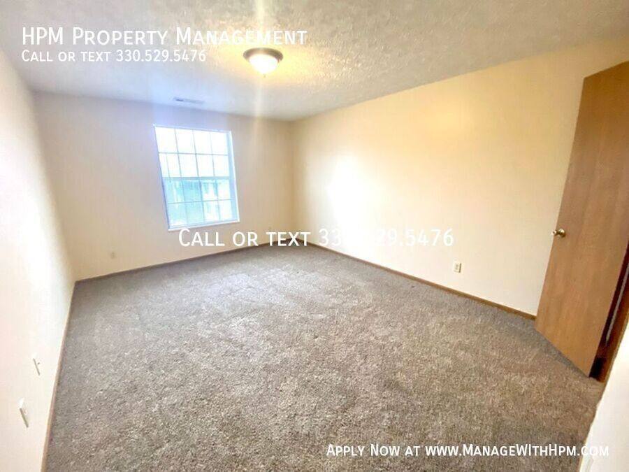 Apartment for rent at 1876 Ledgewood Blvd NE #B11, Massillon, OH 44646