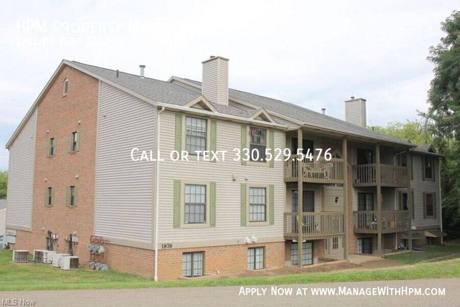 Apartment for rent at 1876 Ledgewood Blvd NE #B11, Massillon, OH 44646