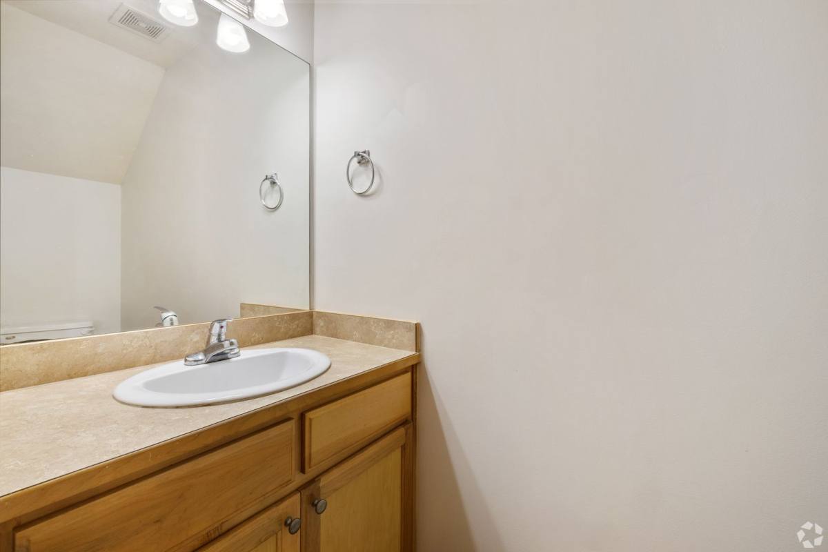 Townhouse for rent at 2415 Seth Place7 B10, Valdosta, GA 31602