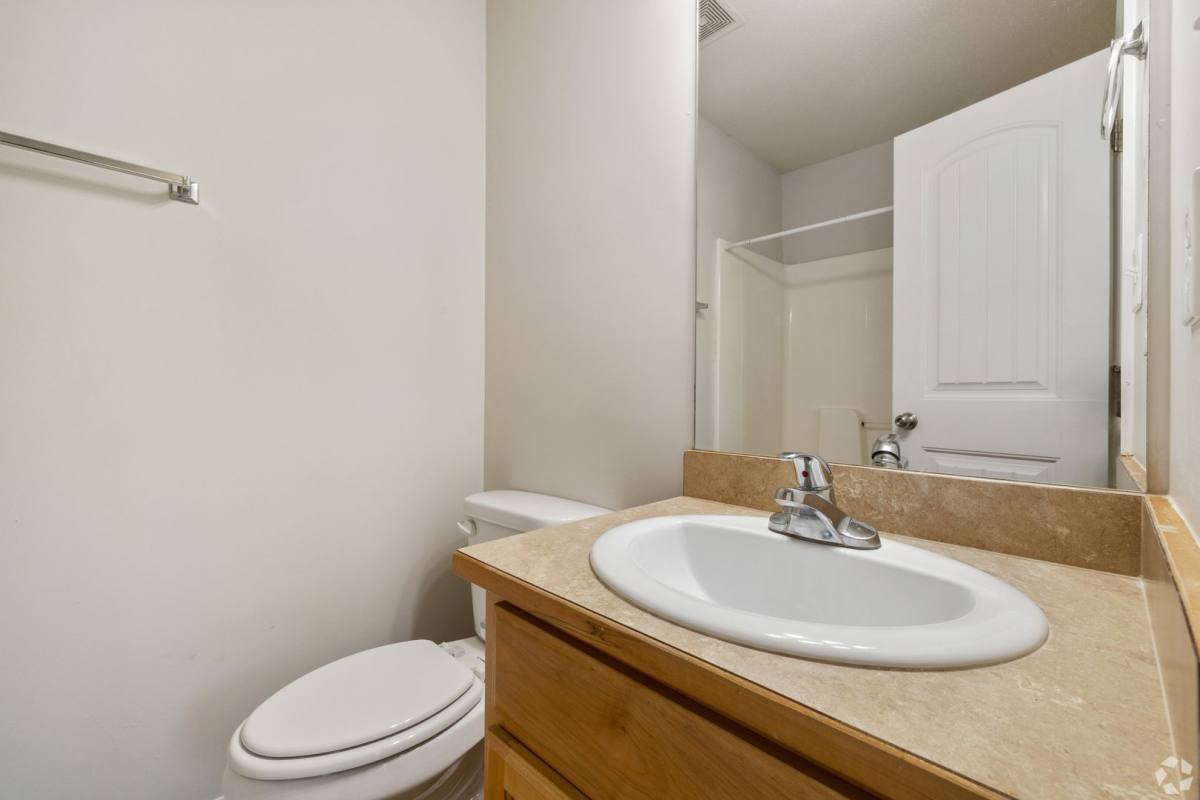 Townhouse for rent at 2415 Seth Place7 B10, Valdosta, GA 31602