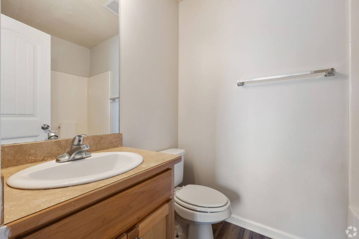 Townhouse for rent at 2415 Seth Place7 B10, Valdosta, GA 31602