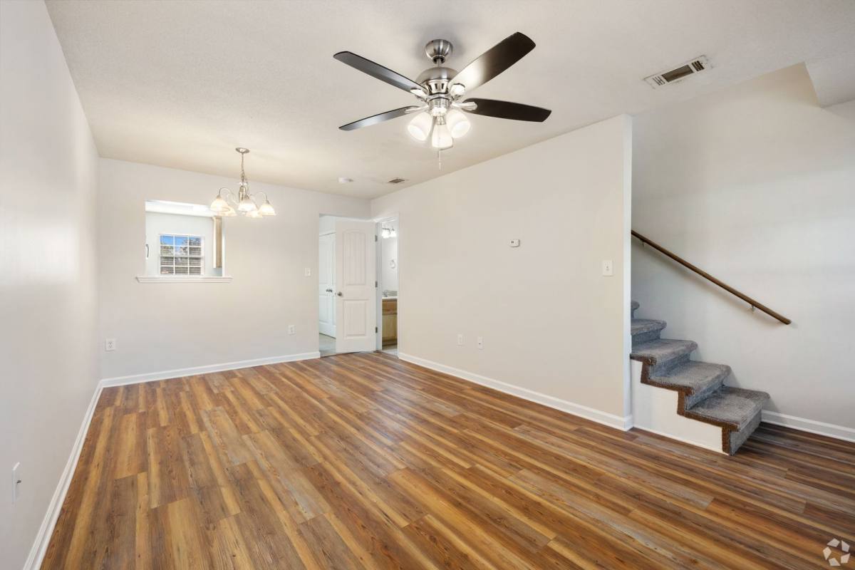 Townhouse for rent at 2415 Seth Place7 B10, Valdosta, GA 31602