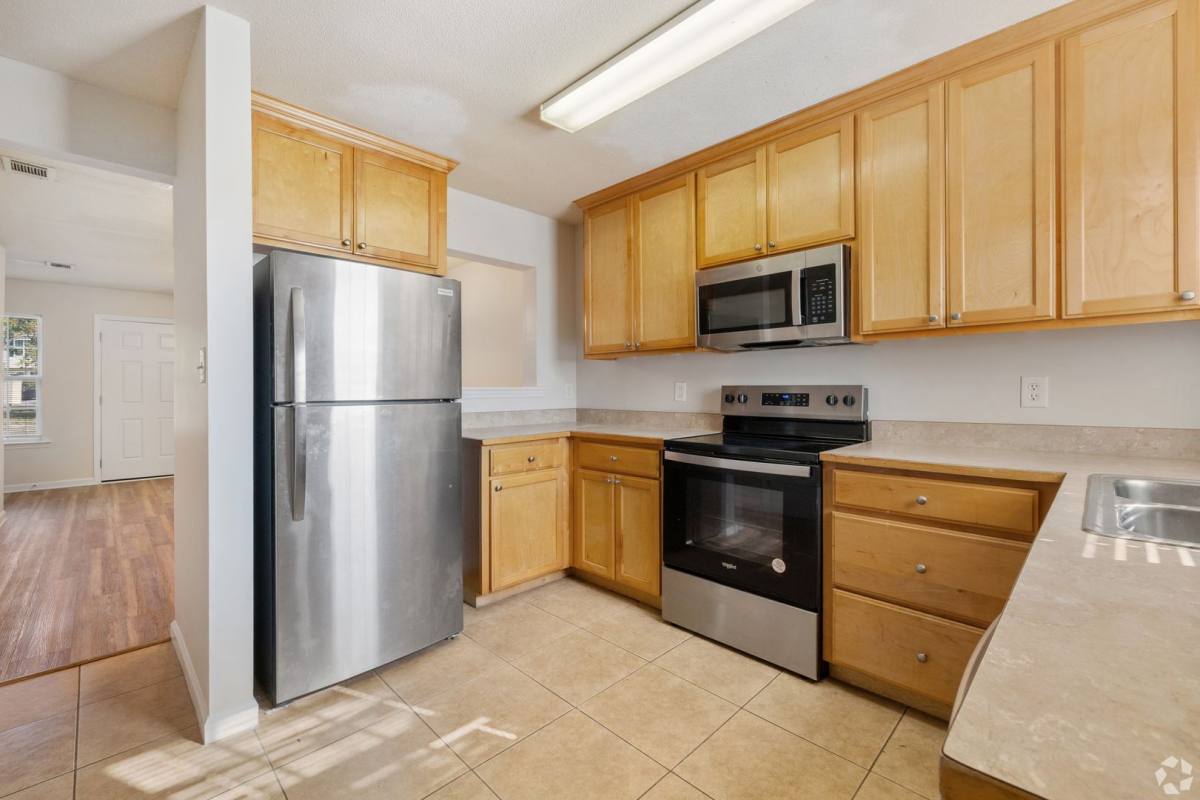 Townhouse for rent at 2415 Seth Place7 B10, Valdosta, GA 31602
