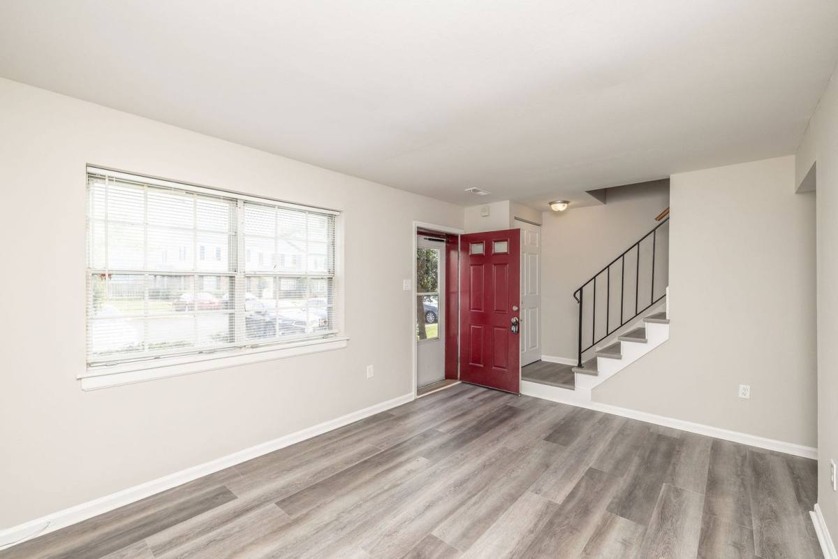 House for rent at 3231 Hunters Mill Dr, Richmond, VA 23223