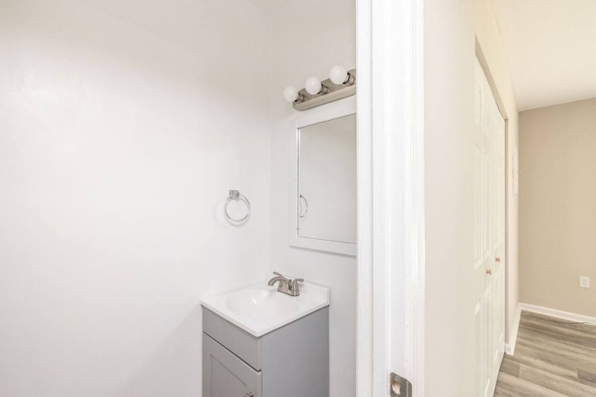 House for rent at 3231 Hunters Mill Dr, Richmond, VA 23223