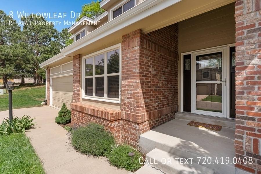 House for rent at 8 Willowleaf Dr, Littleton, CO 80127
