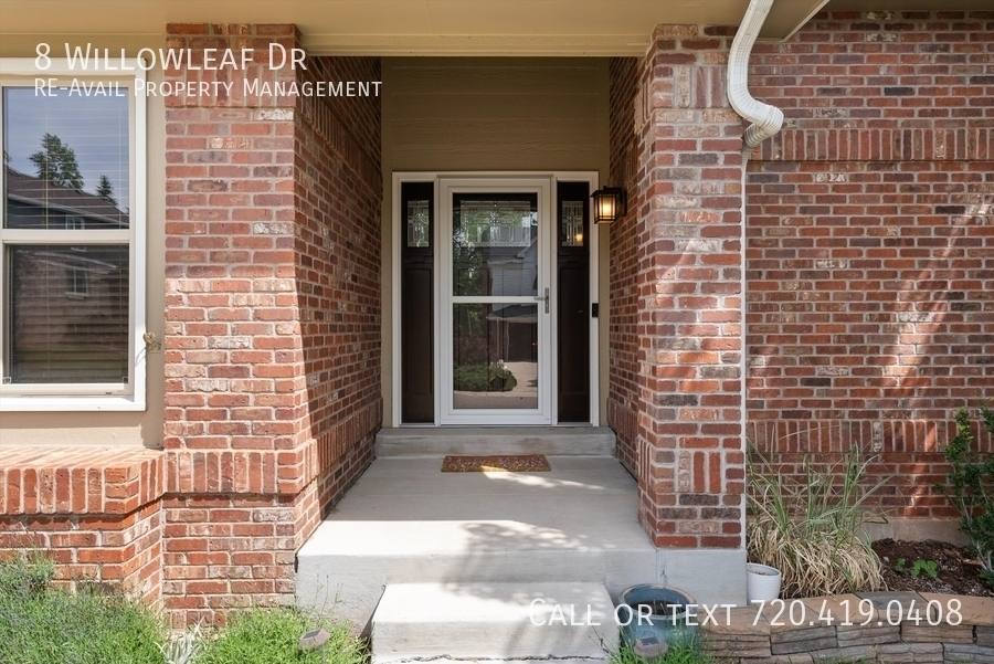 House for rent at 8 Willowleaf Dr, Littleton, CO 80127