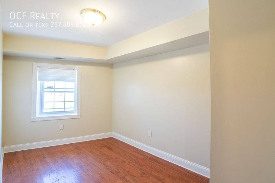 Apartment for rent at 1124 E Passyunk Ave #5, Philadelphia, PA 19147