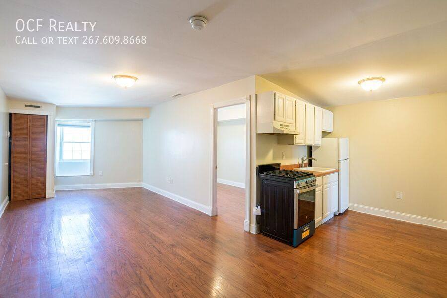 Apartment for rent at 1124 E Passyunk Ave #5, Philadelphia, PA 19147