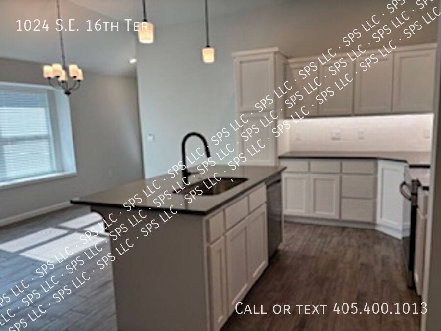 House for rent at 1024 SE 16th Terrace, Newcastle, OK 73065