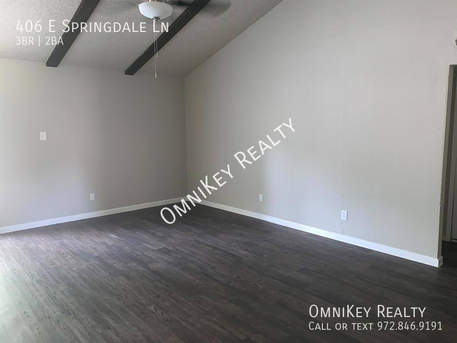 House for rent at 406 E Springdale Lane, Grand Prairie, TX 75052