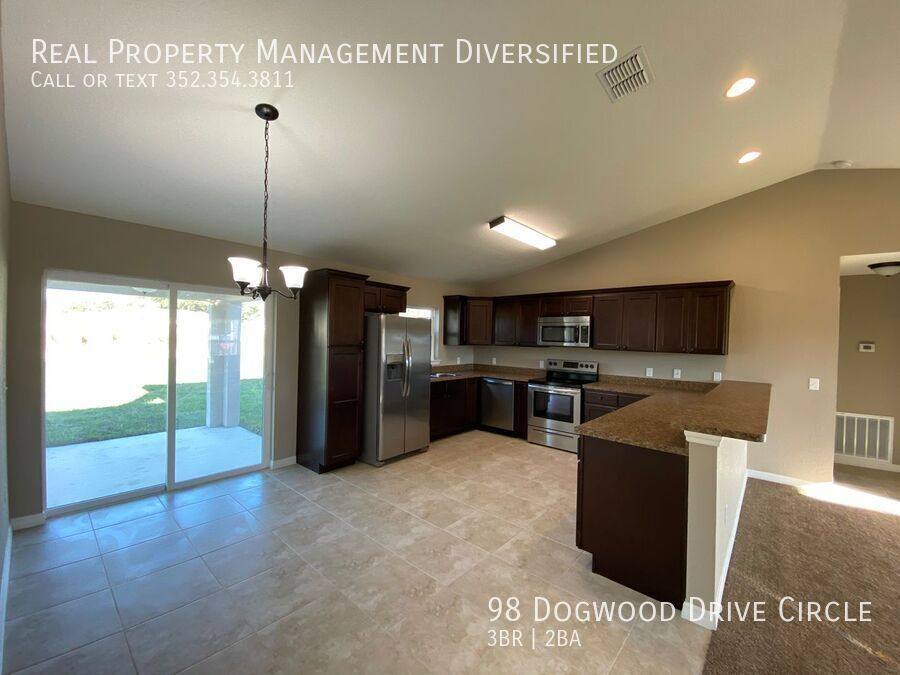 House for rent at 98 Dogwood Dr Circle, Ocala, FL 34472
