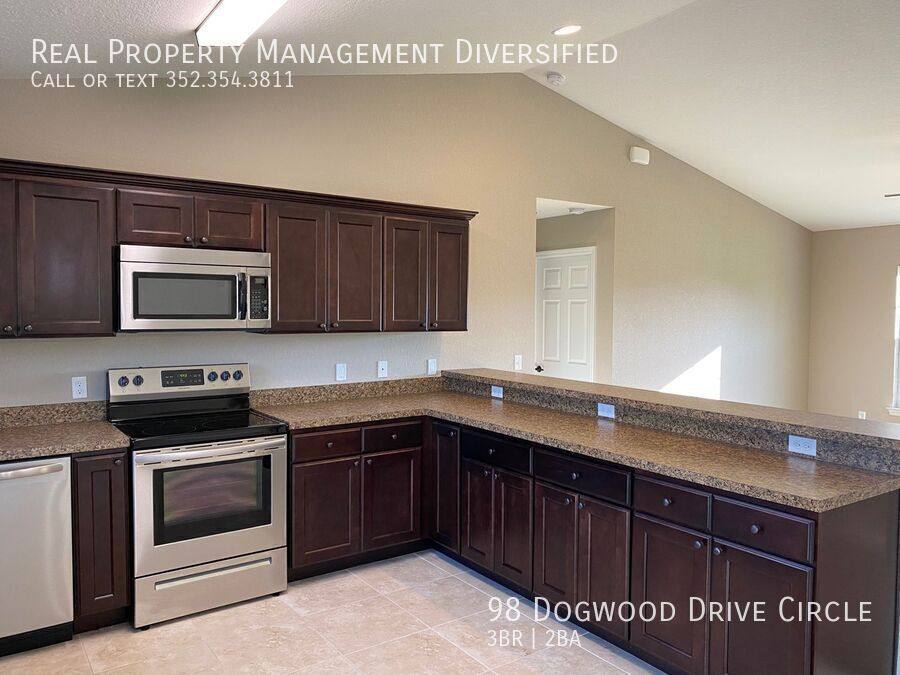 House for rent at 98 Dogwood Dr Circle, Ocala, FL 34472