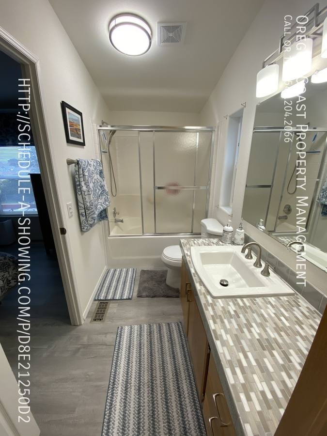 House for rent at 227 NW 55th St, Newport, OR 97365