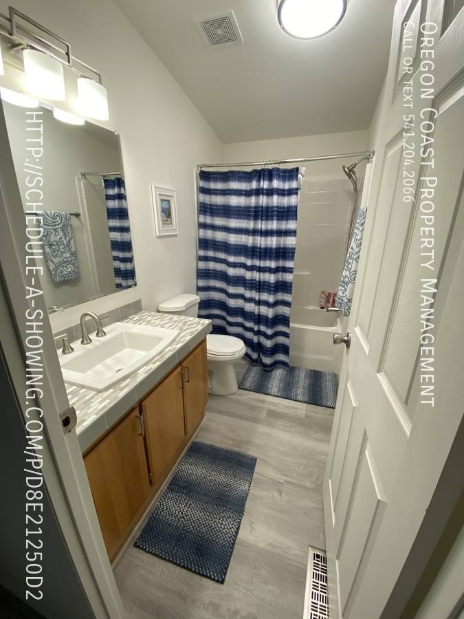 House for rent at 227 NW 55th St, Newport, OR 97365
