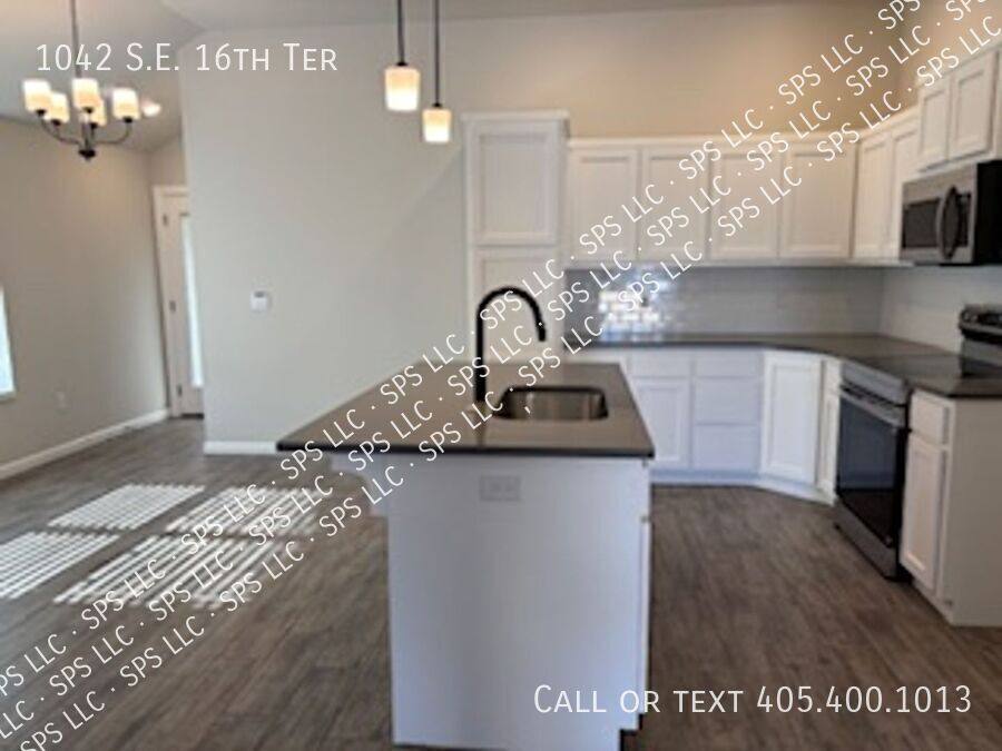 House for rent at 1042 SE 16th Terrace, Newcastle, OK 73065