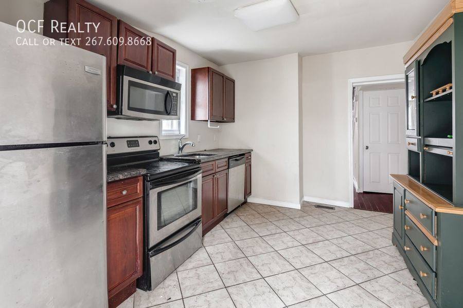Condo for rent at 1923 Carpenter St, Philadelphia, PA 19146